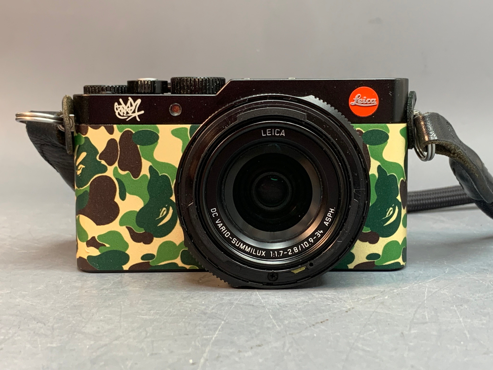 Leica D Lux 7 Bape X Stash