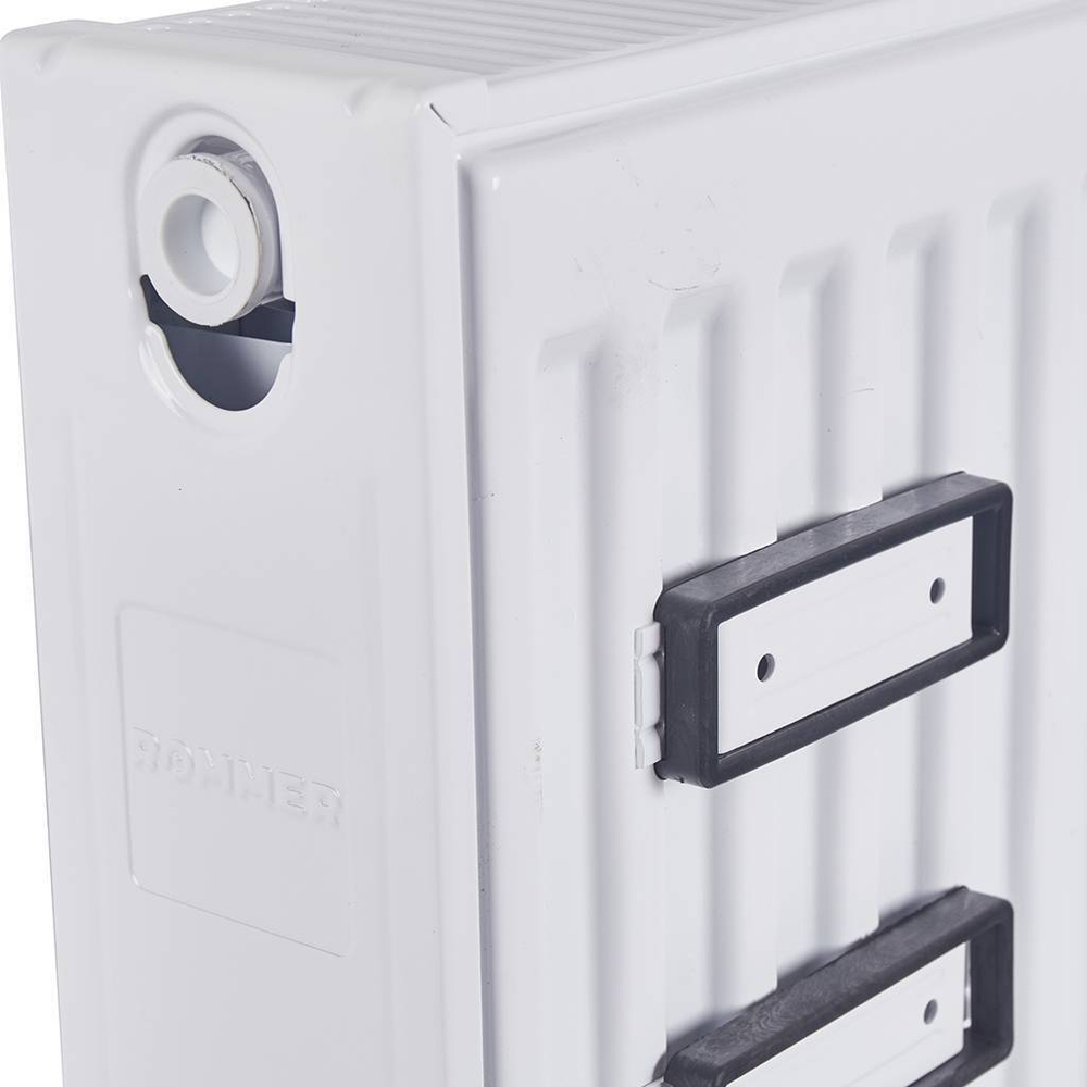 ROMMER 22 /300/700 радиатор стальной панельный боковое подключение Compact (цвет RAL 9016)