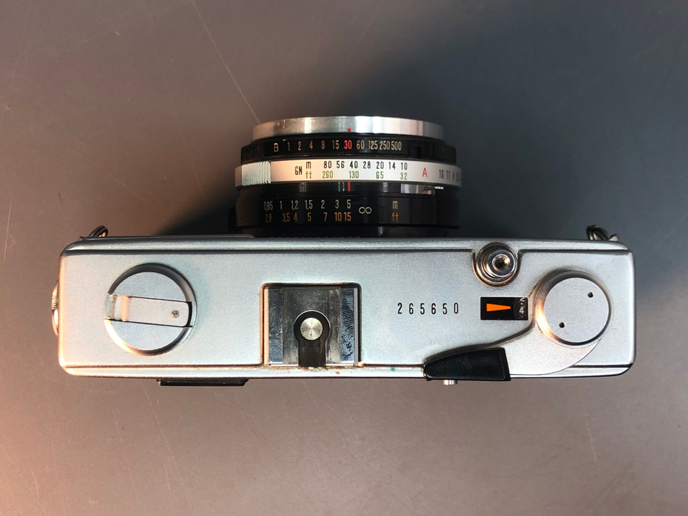 Olympus 35 SP, отсутствует батарейный отсек