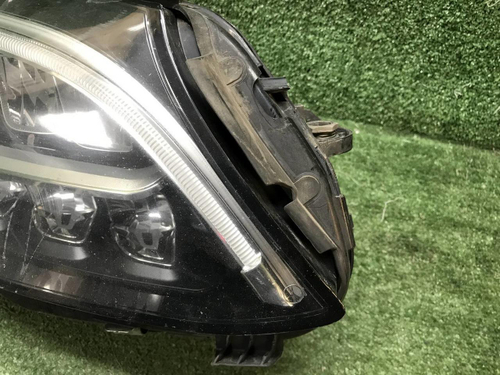 Фара правая Mercedes C w205 (2018-2023) LED