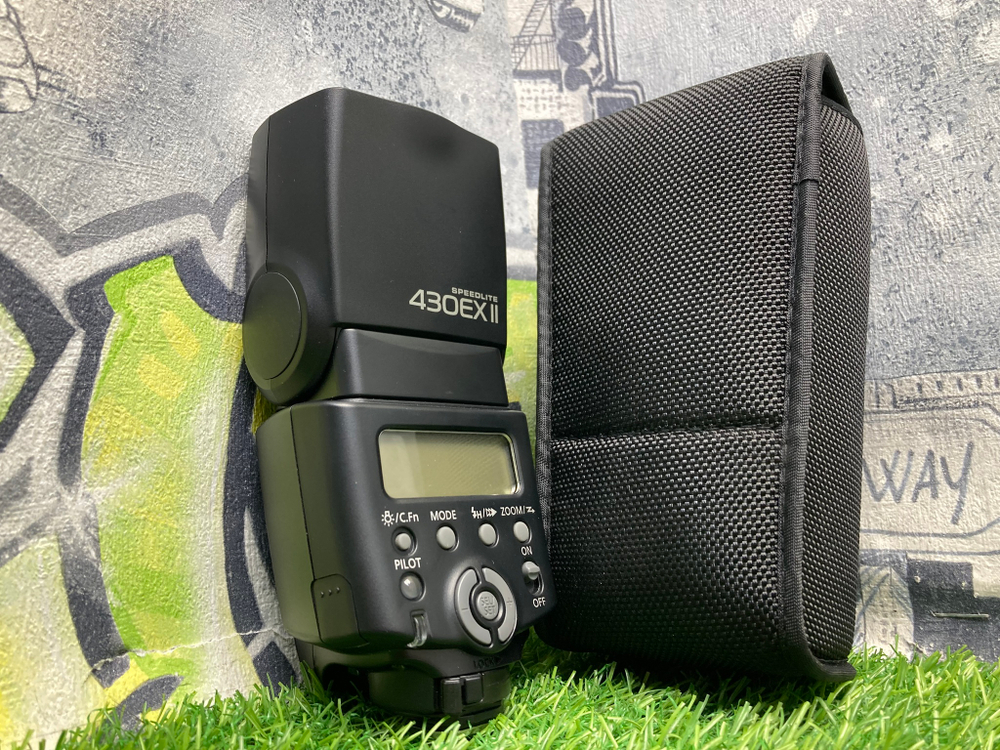 Canon Speedlite 430EX II