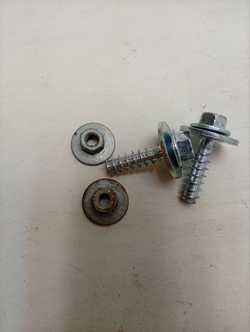 RST703DW кт18 Крепеж, хомуты для стиральной машины Hotpoint-Ariston б/у