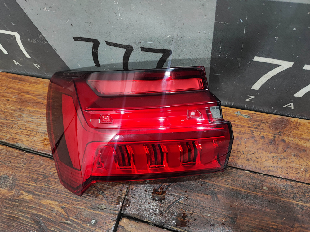 Фонарь задний левый Audi A6 (C8) 18-нв Б/У Оригинал 4K5945091