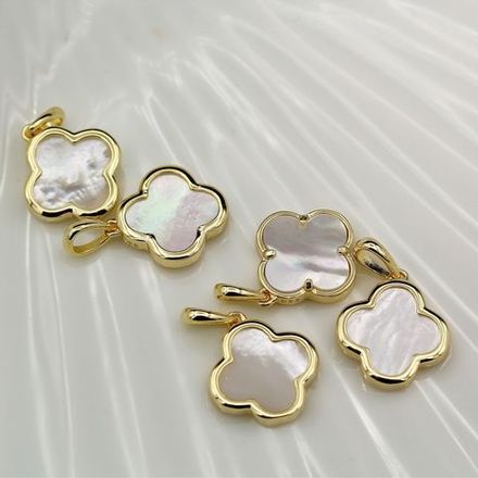 Подвеска Клевер перламутр