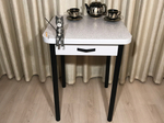 Маленький раскладной стол с ящиком на черных ножках Grenoble