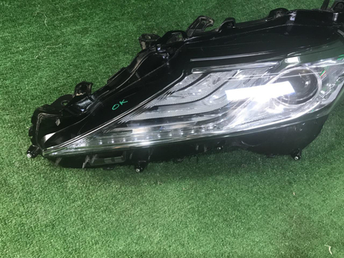 Фара Комплект Toyota Camry xv70 17-21 LED В сборе