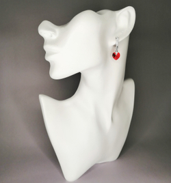 Серьги-сердечки с кристаллами Сваровски