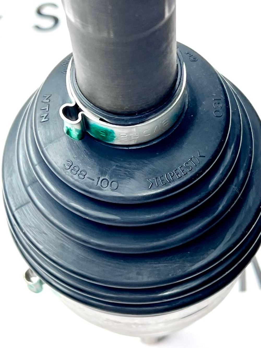 Привод задний Mitsubishi Outlander 3 3715A302. Оригинал.