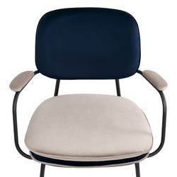 Стул с подлокотниками и контрастным кантом Pea, велюр, темно-синий/бежевый