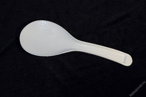 Пластиковая ложка для мультиварки с пупырышками