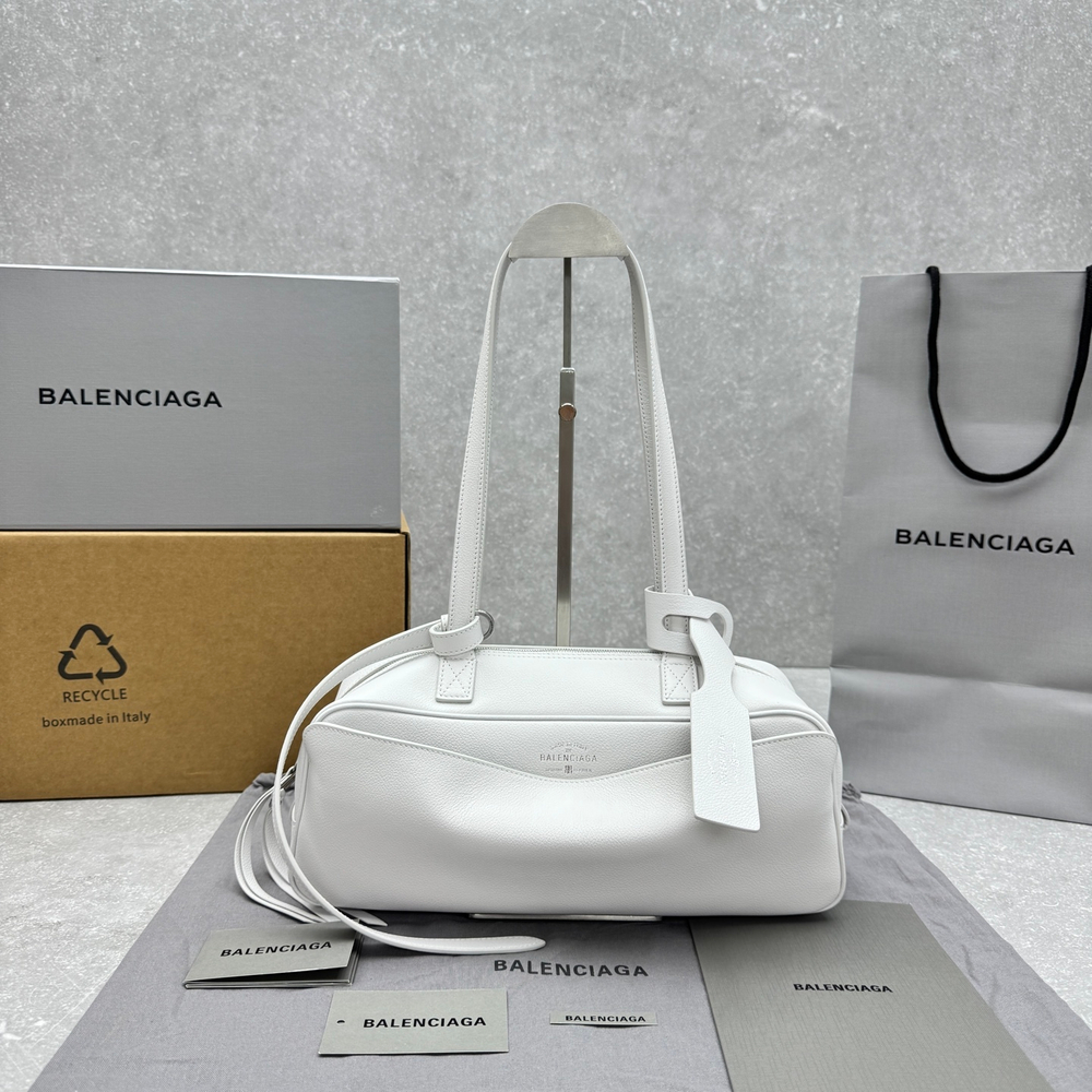 Balenciaga Carrie Bowling Bag Small 31 cm