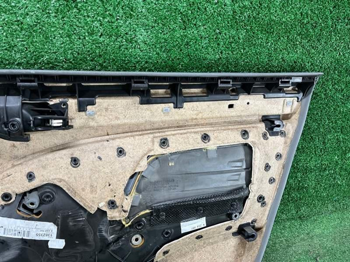 Обшивка двери передняя левая BMW 3er E46 (1998-2007)