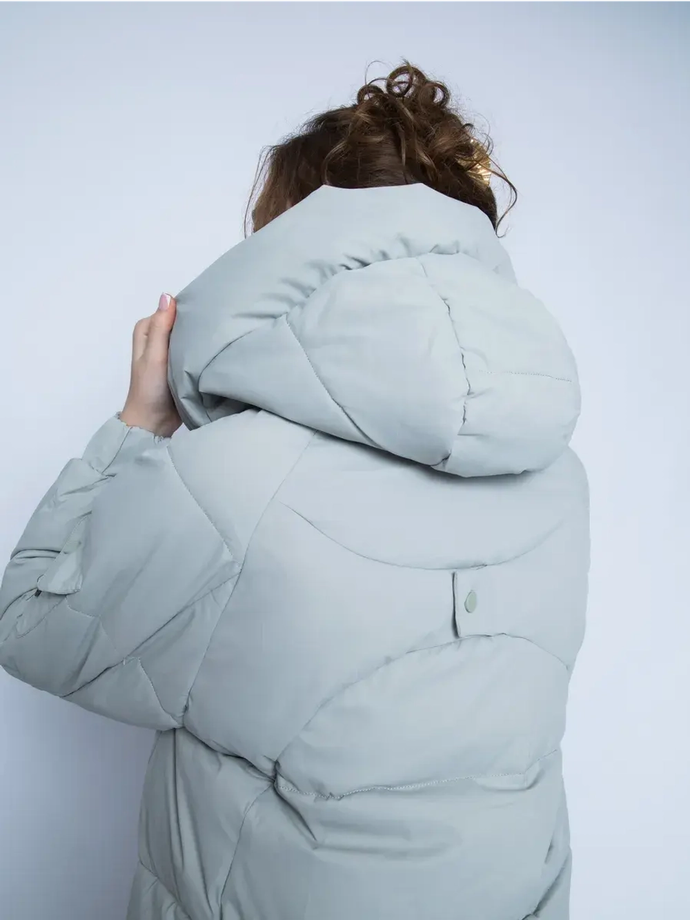 Куртка зимняя удлиненная с капюшоном