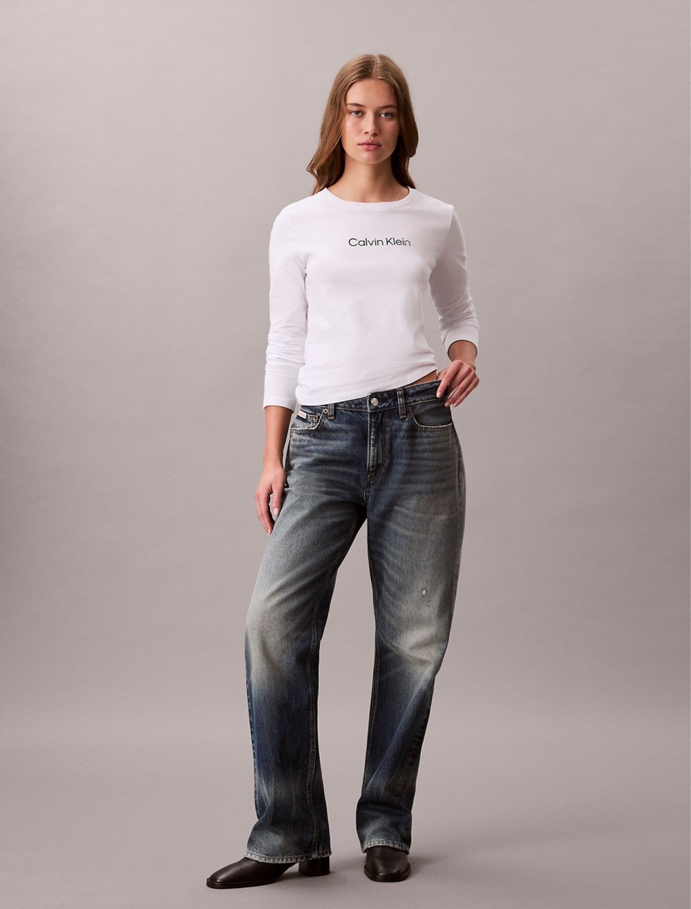 Лонгслив Calvin Klein Standard Logo Slim Brilliant White