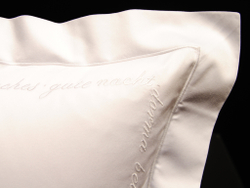 Пододеяльник 155х200 Christian Fischbacher Luxury Nights Sweet Dreams 557 белый Швейцария цвет вышивки