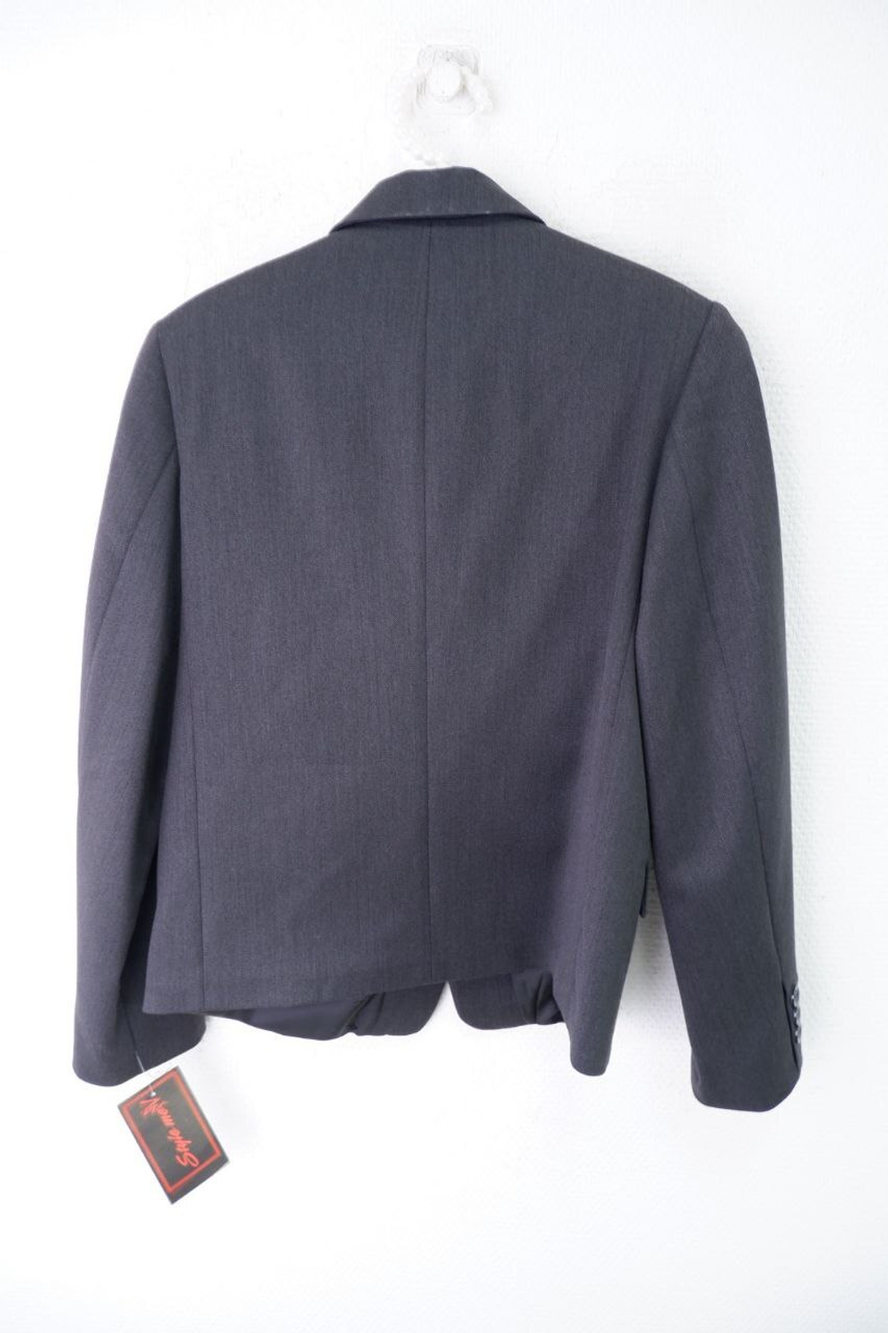 Пиджак классический с шерстью на 11 лет, новый