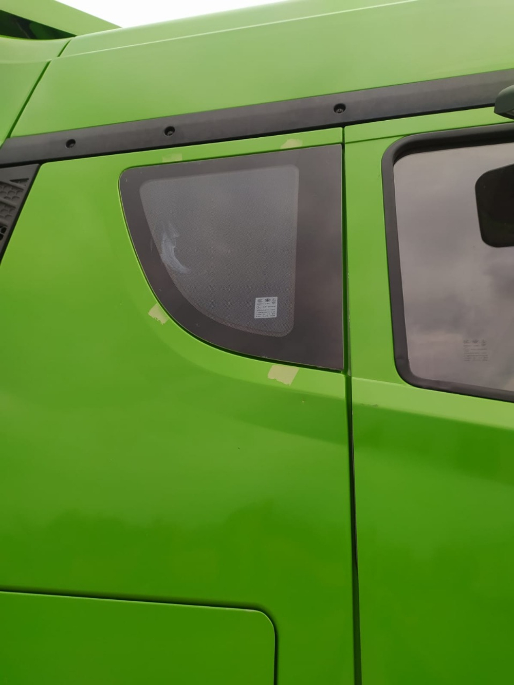 FAW JH6 6x4 Седельный тягач CA4250P25K15T1NE5A80 (Газовый, 12,5 л, 430 л.с., МТ)