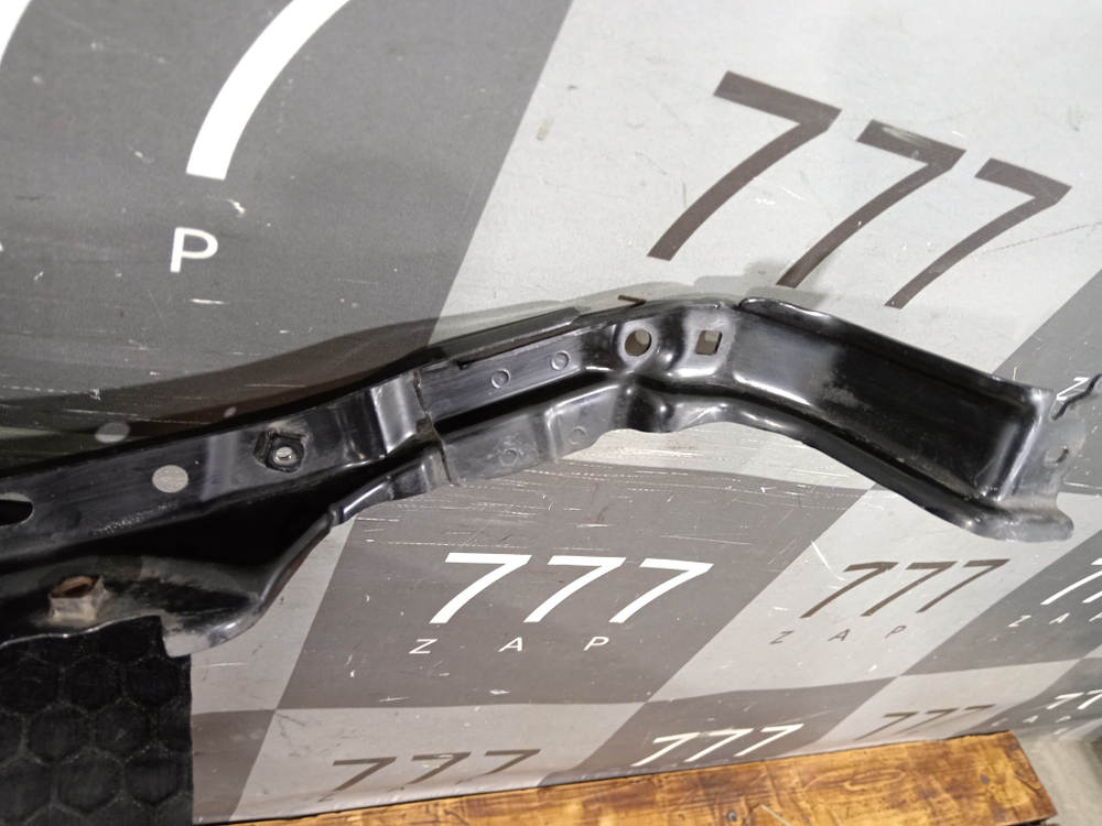 Усилитель переднего бампера верхний Toyota RAV4 IV (XA40) 15-19 Б/У Оригинал 5202942110