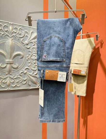 Джинсы Moncler