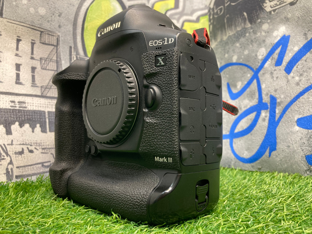 Canon EOS 1D X Mark III 969.000 кадров