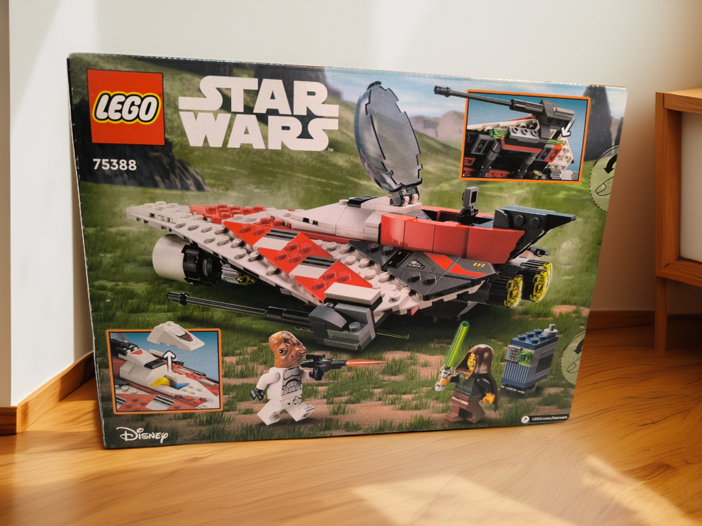 LEGO Star Wars 75388 «Истребитель джедая Боба» — космические битвы