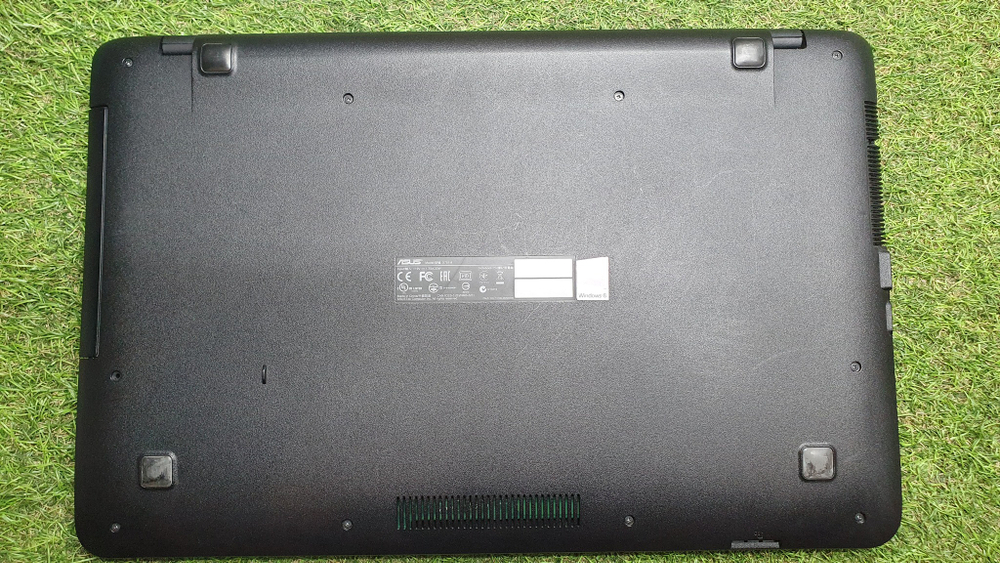 Ноутбук Asus Celeron/4Gb