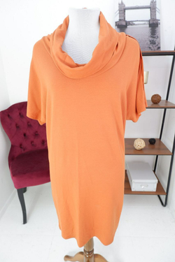 Платье красивого цвета 46 размер