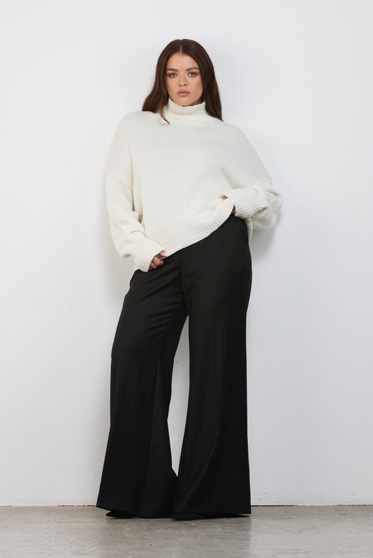 Свитер вязаный, молочный