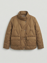 Легкая куртка на пуху