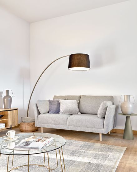 Gilma 2-местный диван светло-серого цвета с ножками в натуральной отделке 170 см.