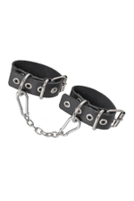 Черные кожаные наручники-браслеты из одного ремешка с люверсами