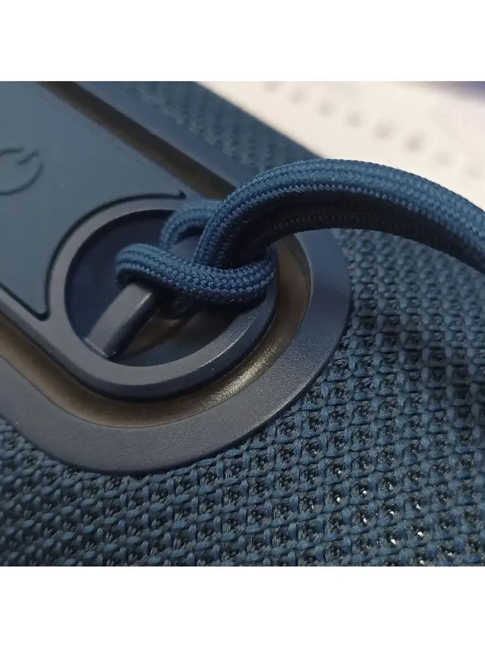 Беспроводная BT колонка с радио и подсветкой GM-908B