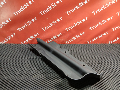 Накладка подножки левая