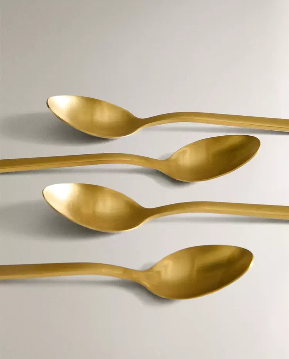 ZARA HOME НАБОР ДЕСЕРТНЫХ ЛОЖЕК ИЗ ЗОЛОТОЙ СТАЛИ ( 4 ПРЕДМЕТА), ЗОЛОТОЙ