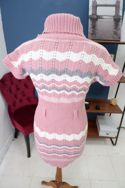 Джемпер красивый с шерстью на 14 лет