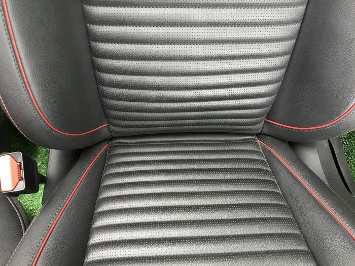 Сиденье Комплект сидений LR Discovery Sport 19-нв