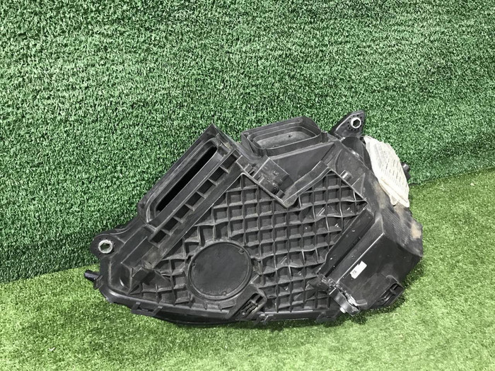 Фара правая Mercedes GLC X253 (2015-2019) LED