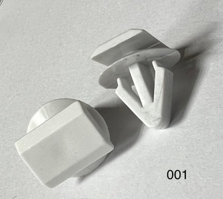 Клипса иномарка  Код- 001 (20шт/уп) молдинга Хюндай