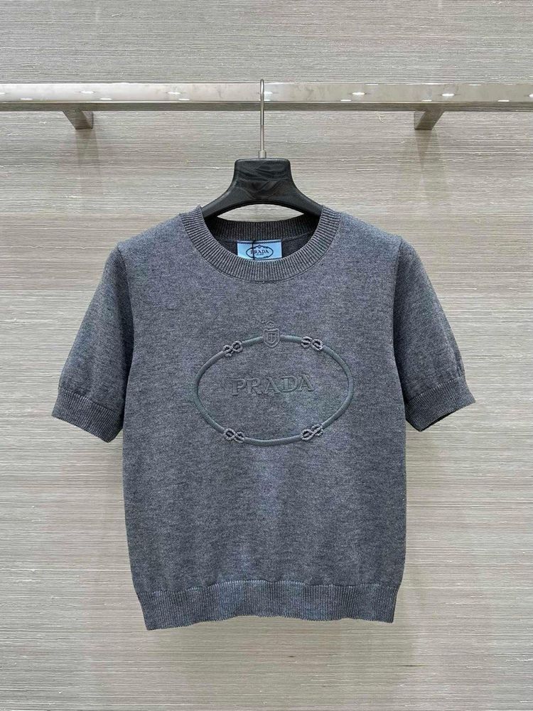 Кофта Prada