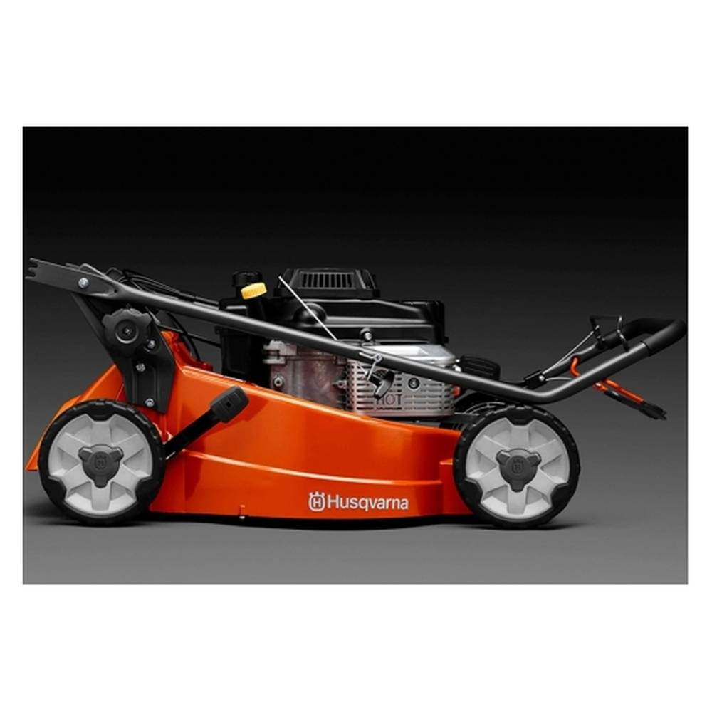 Бензиновая газонокосилка Husqvarna LC 151