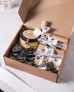 Подарочный набор с медом, свечами и орехами