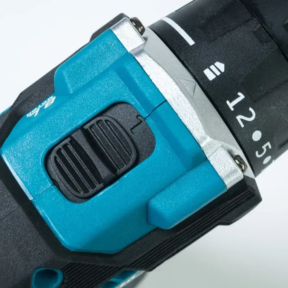 Makita, шуруповерт аккумуляторный, от аккумулятора, 16.8 В, 40 Нм, 2 акб