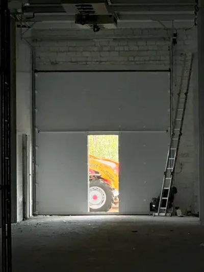 2 секционных ворот