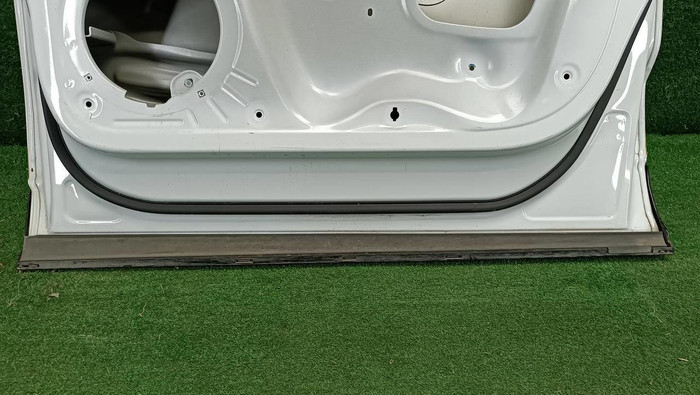 Дверь передняя правая Audi Q3 1 8U (2011-2018)