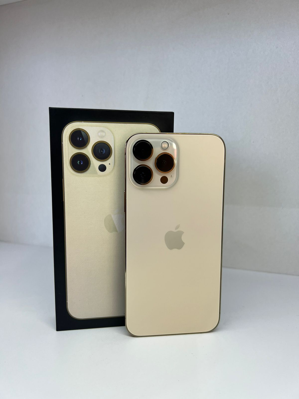 Apple iPhone 13 Pro Max 512Gb Б/У Золотой