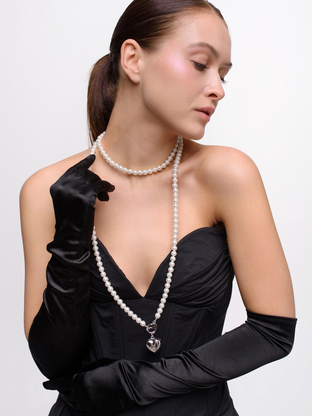 Колье "Pure" White Very Long из перламутра Silver