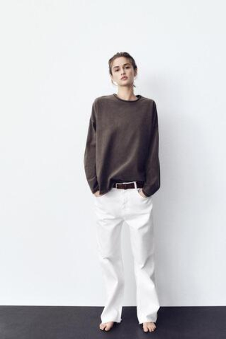 ZARA ФУТБОЛКА ИЗ ПЛОТНОГО ХЛОПКА С ЭФФЕКТОМ ПОТЕРТОСТИ, ШОКОЛАДНЫЙ