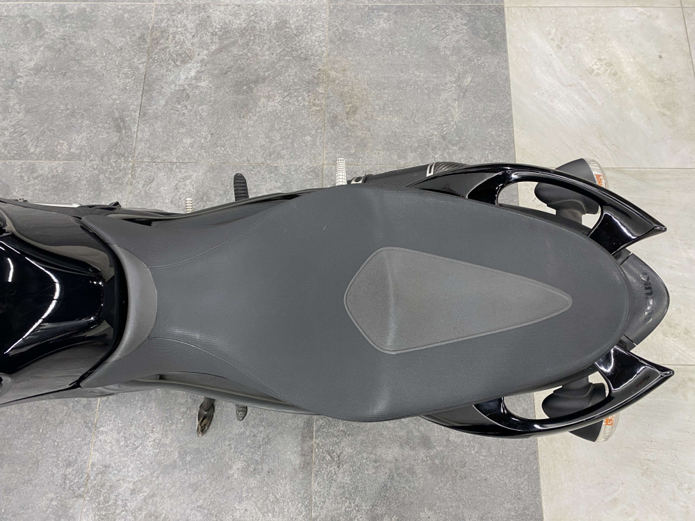 Suzuki Gladius SFV400 , 2014