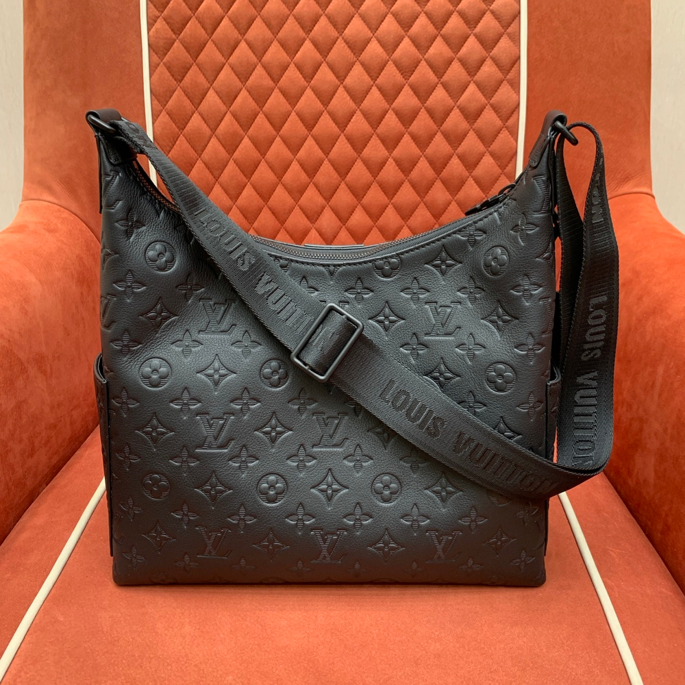 Louis Vuitton Hobo Cargo