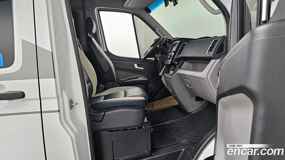Hyundai Solati 15인승 (12.2022)